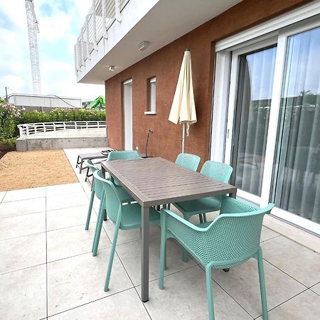 Sun Beach Residence Con Piscina - Piazza Brescia - Adria Holiday Jesolo - Family Apartments Экстерьер фото