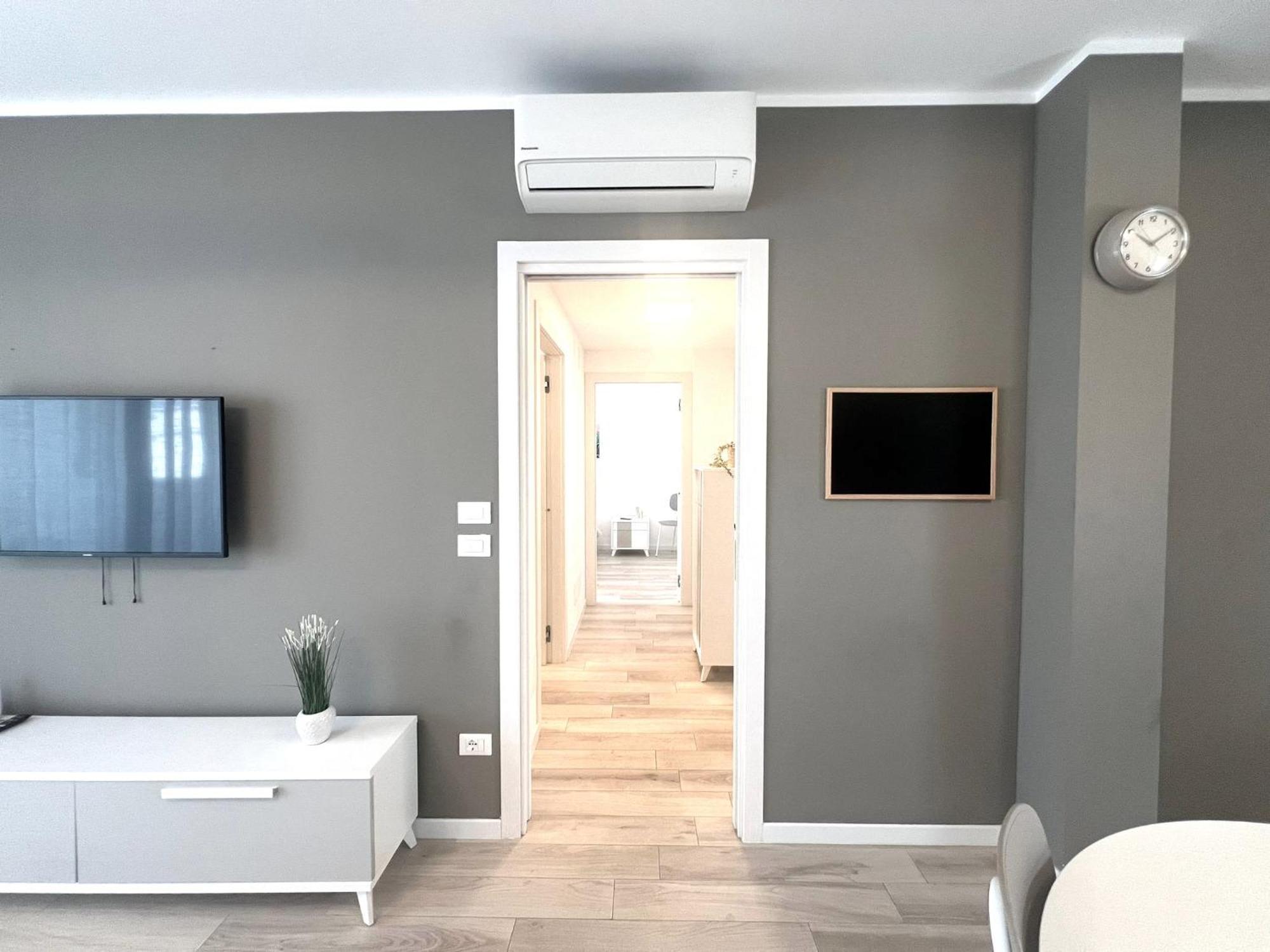 Sun Beach Residence Con Piscina - Piazza Brescia - Adria Holiday Jesolo - Family Apartments Экстерьер фото
