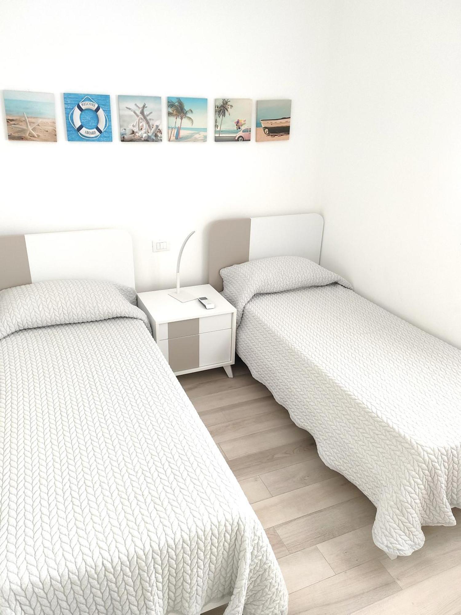 Sun Beach Residence Con Piscina - Piazza Brescia - Adria Holiday Jesolo - Family Apartments Экстерьер фото